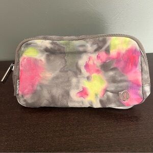 Lululemon Everywhere Belt Bag 1L Hyper Dye NWT